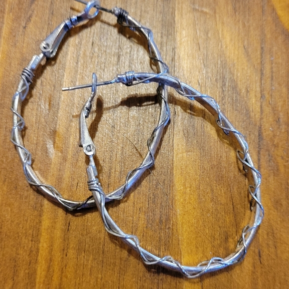 Hoop Earrings - Picture 2 of 3